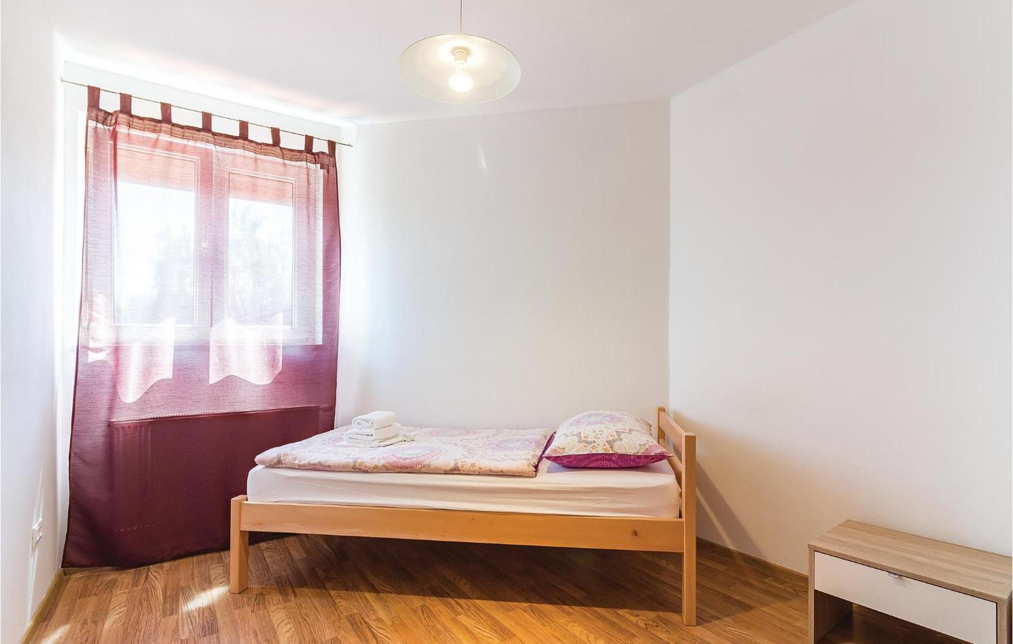 8 Bedroom Awesome Home In Pula Exterior photo